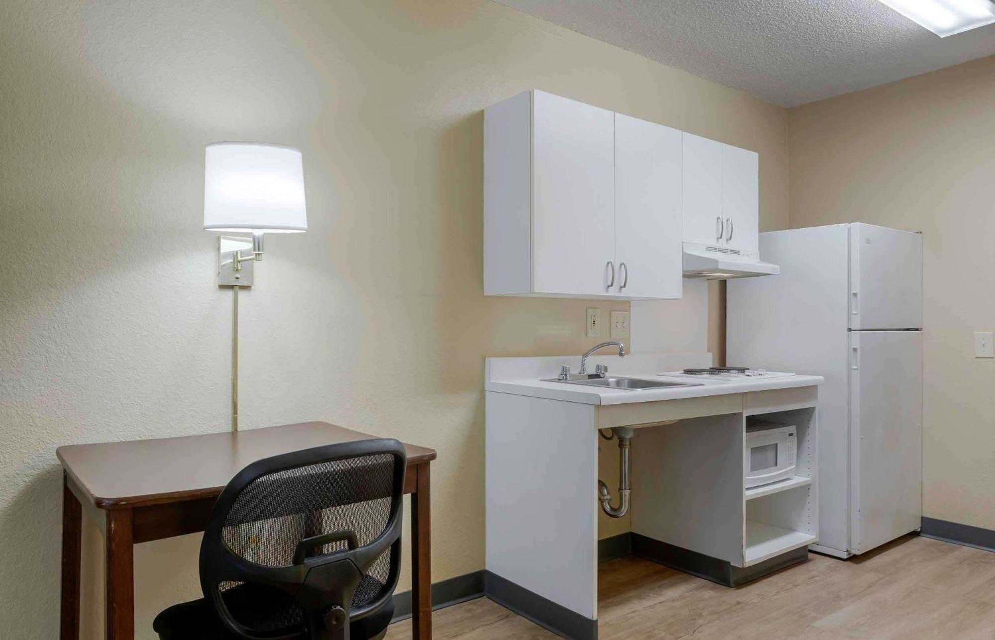 Extended Stay America Select Suites - Denver - Tech Center South - Greenwood Village Сентениал Екстериор снимка